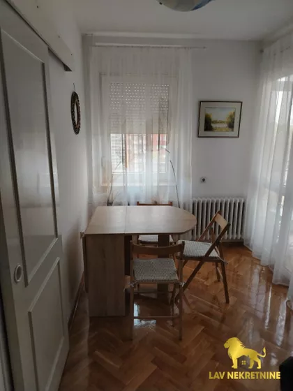 BULEVAR CARA LAZARA | 4zida.rs