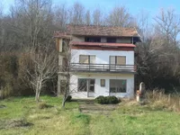 Loćika , Okolne lokacije, Rekovac | 4zida.rs