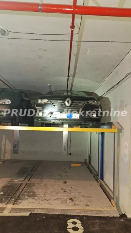 Crveni Krst Vračar | 4zida.rs