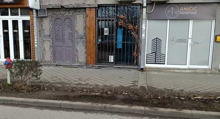 Poslovni prostor | 4zida