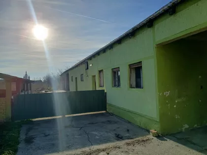 Vojvođanska | 4zida.rs