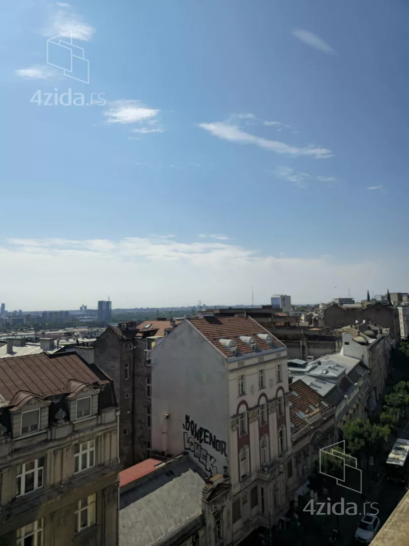 Šestosoban stan | 4zida