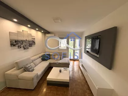 Bulevar Cara Lazara | 4zida.rs