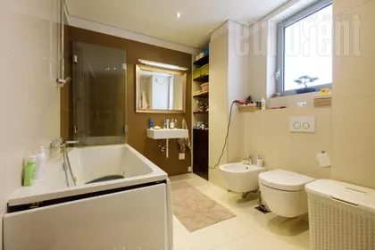 TREŠNJINOG CVETA | 4zida.rs