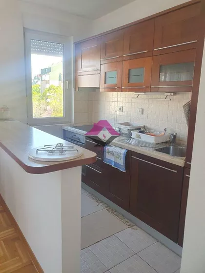 Ratka Mitrovića | 4zida.rs