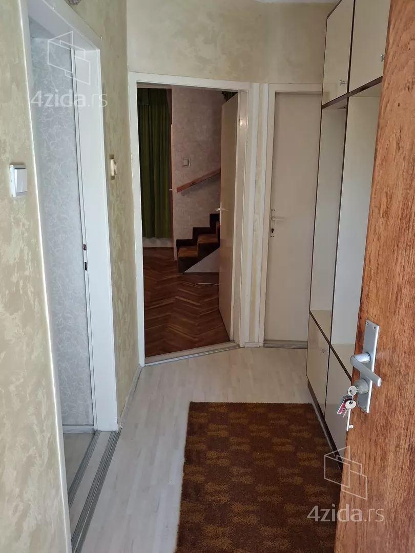 3-etažna kuća | 4zida