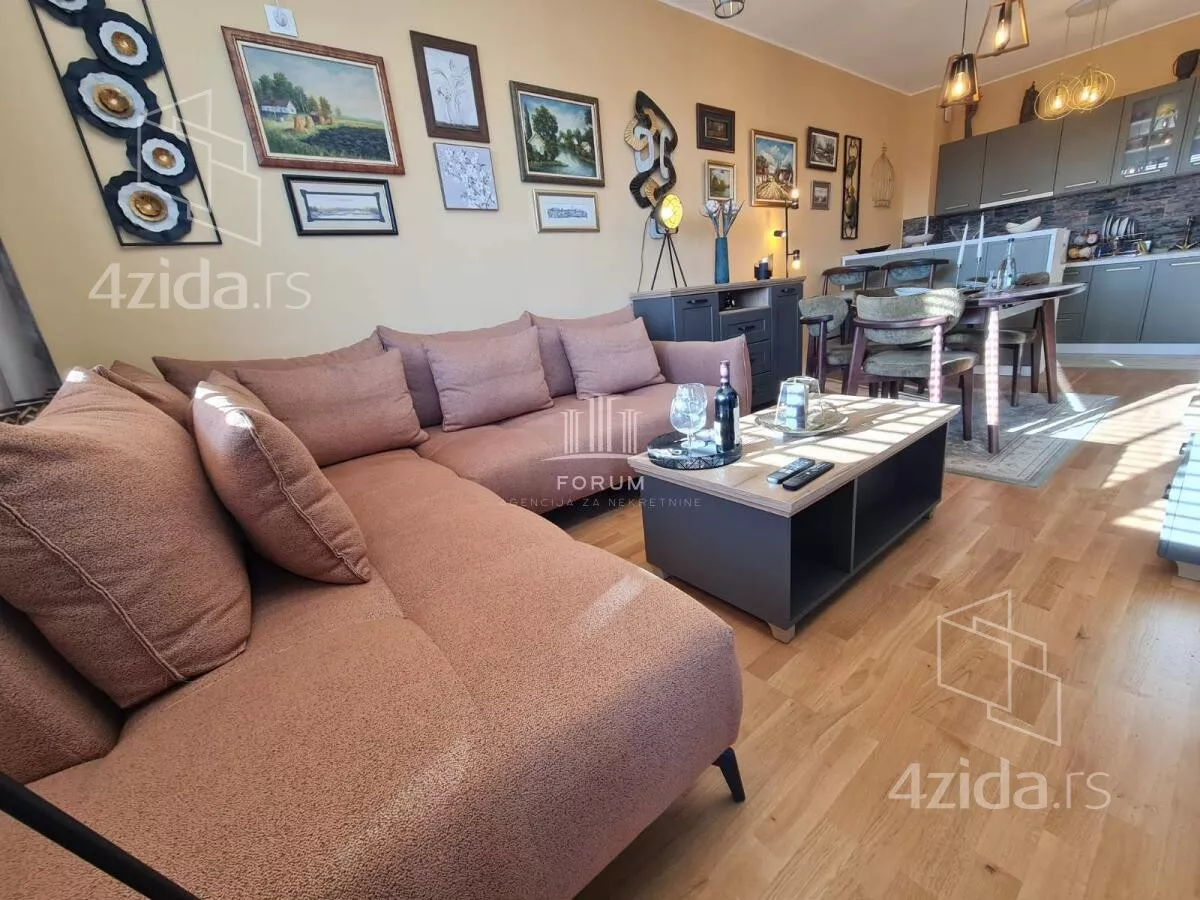 Dvoiposoban stan | 4zida