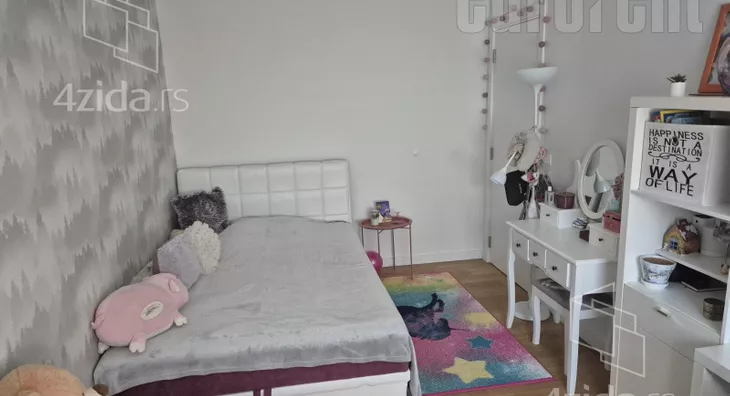 Petosoban stan | 4zida