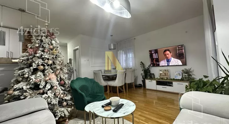 Petosoban stan | 4zida