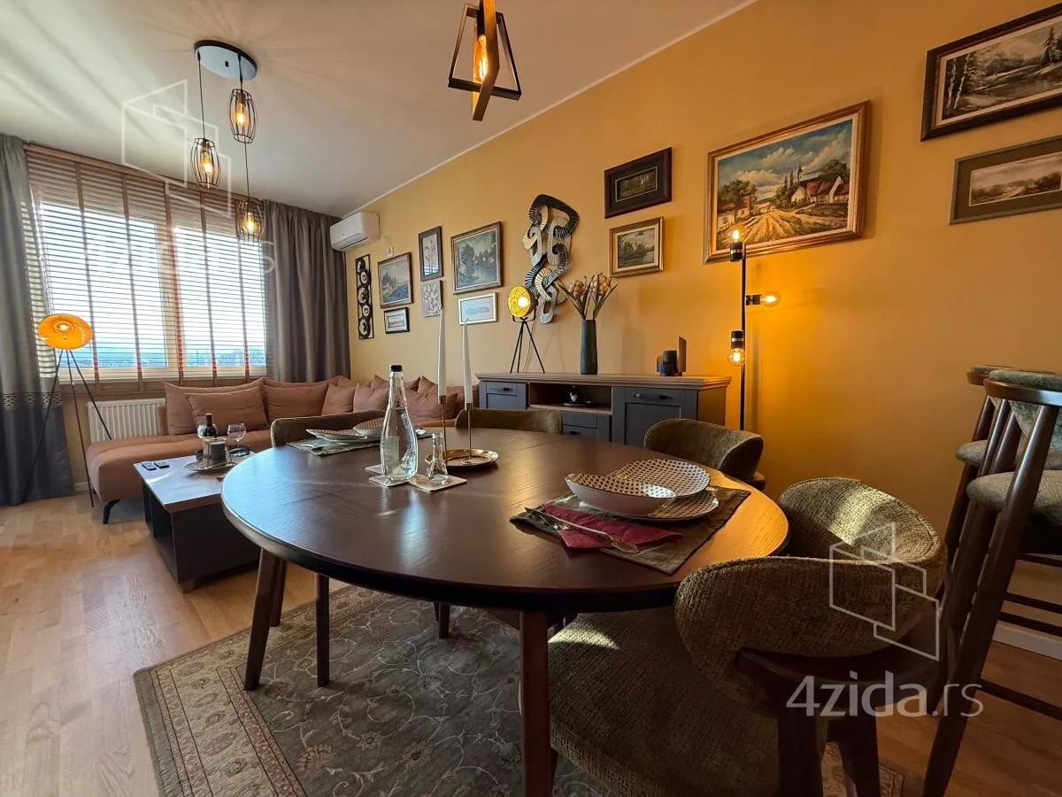 Dvoiposoban stan | 4zida