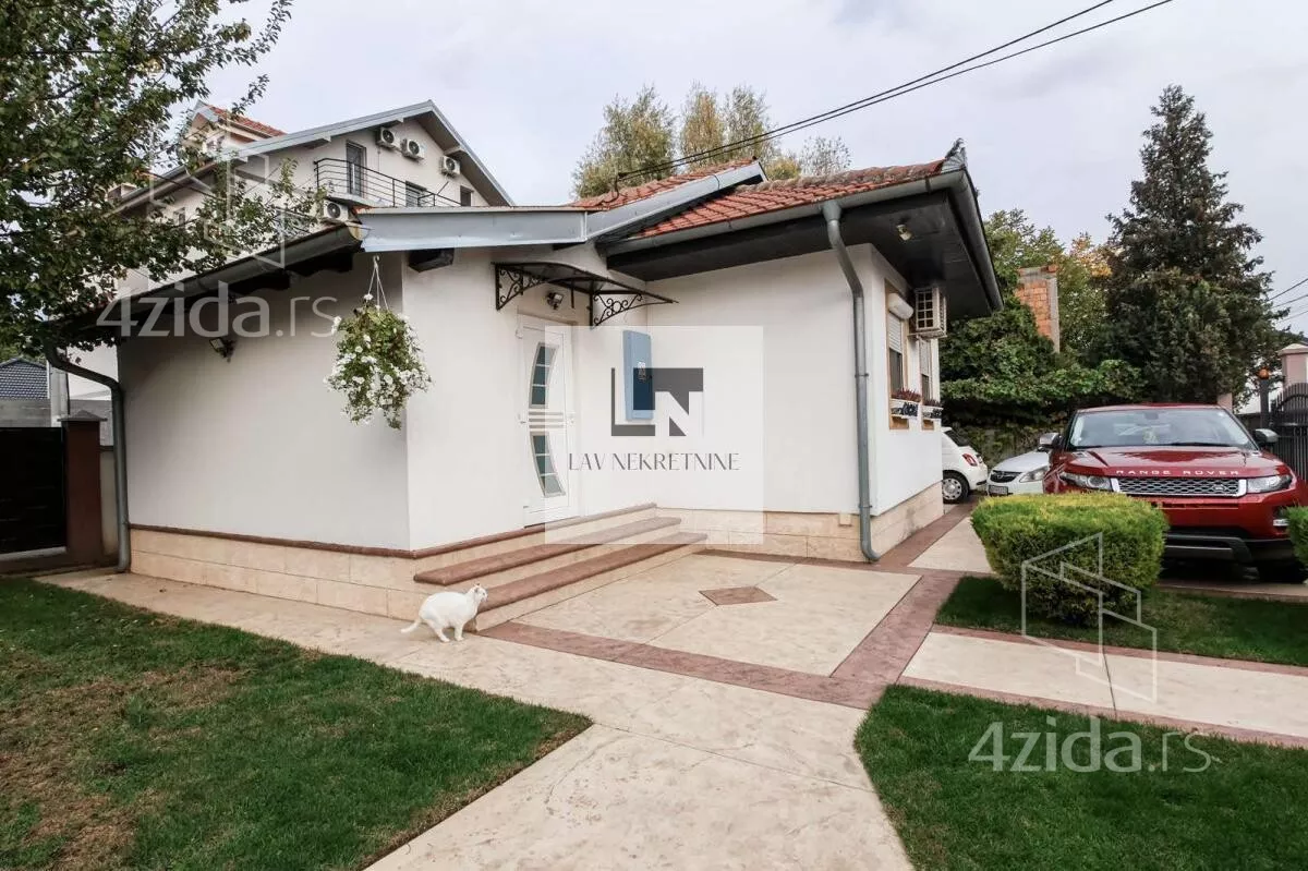 Kuća | 4zida