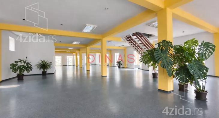 Poslovni prostor | 4zida