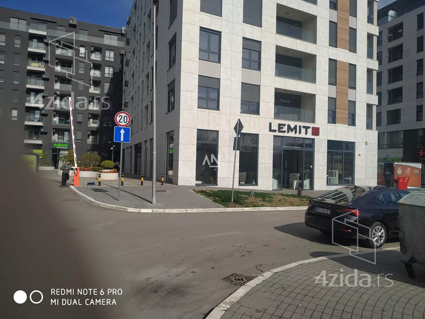 Garaža | 4zida