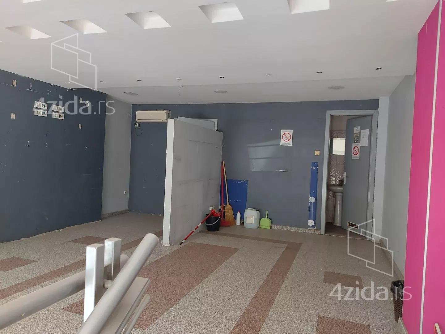 Lokal | 4zida