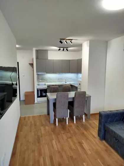 Božidara Adžije 10 | 4zida.rs