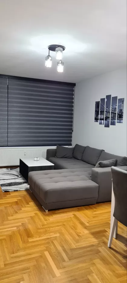 Huga Badalića 5 | 4zida.rs