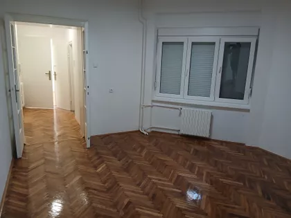 Žarka Vasiljevića 15 | 4zida.rs