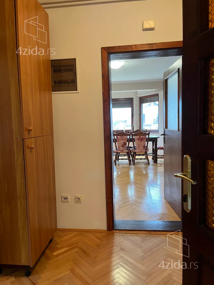 3-etažna kuća | 4zida