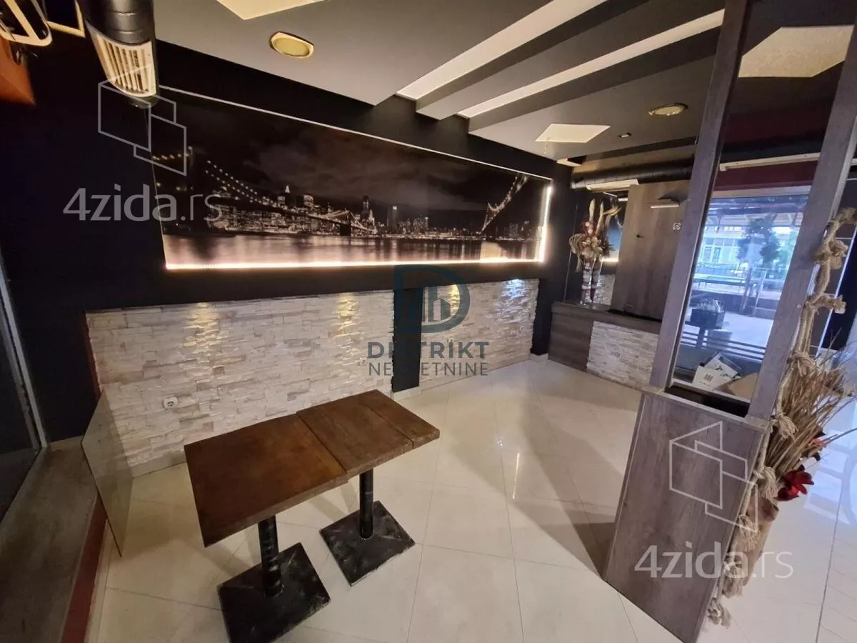 Poslovni prostor | 4zida