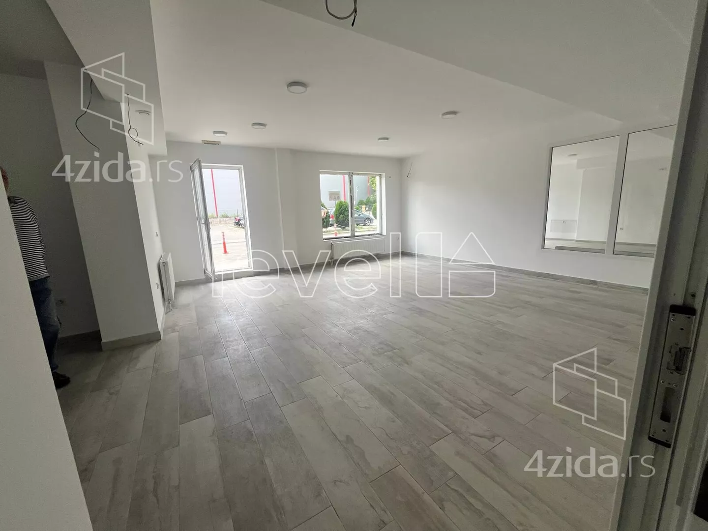 Poslovni prostor | 4zida