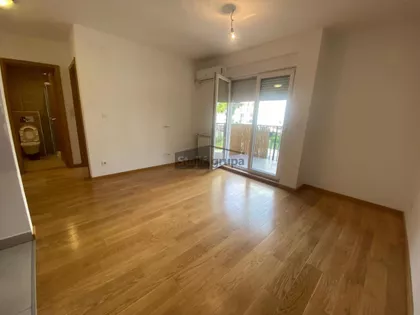 Šumadijska | 4zida.rs