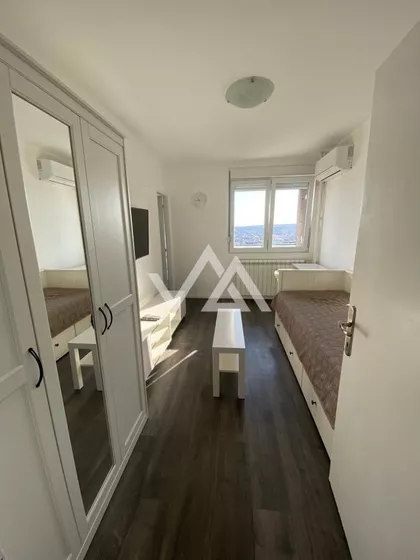 Crveni Krst Vračar | 4zida.rs