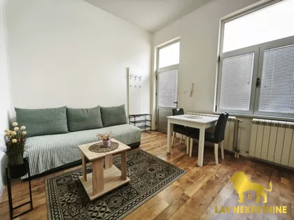 PETRA DRAPŠINA | 4zida.rs