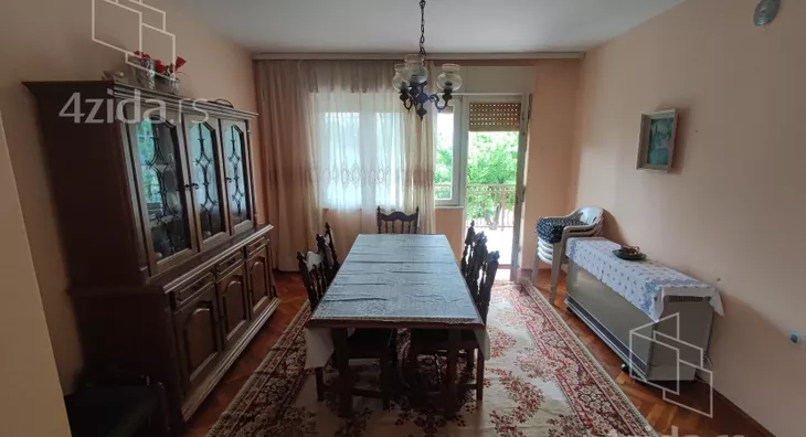 3-etažna kuća | 4zida