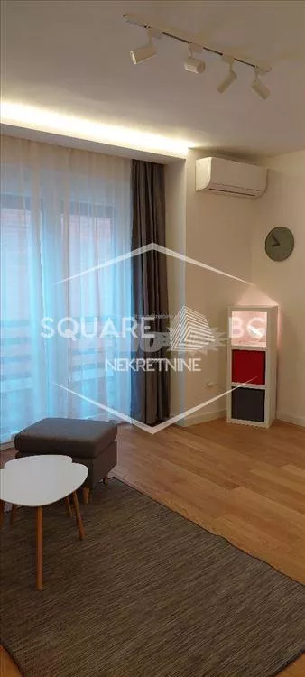 Gospodara Vučića | 4zida.rs