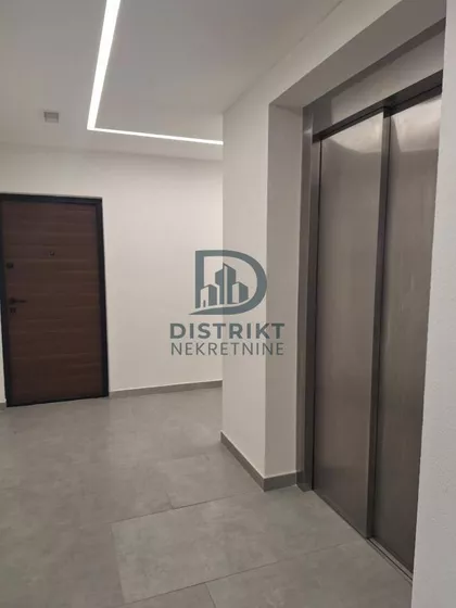 Dom Zdravlja | 4zida.rs