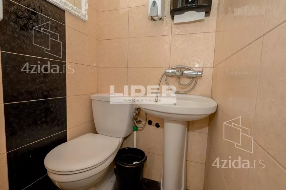 Lokal | 4zida