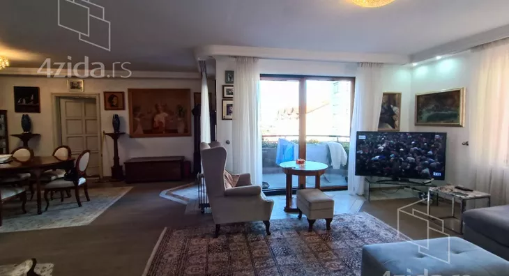 Četvoroiposoban stan | 4zida