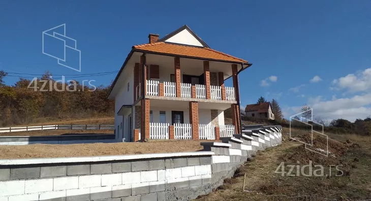 2-etažna kuća | 4zida
