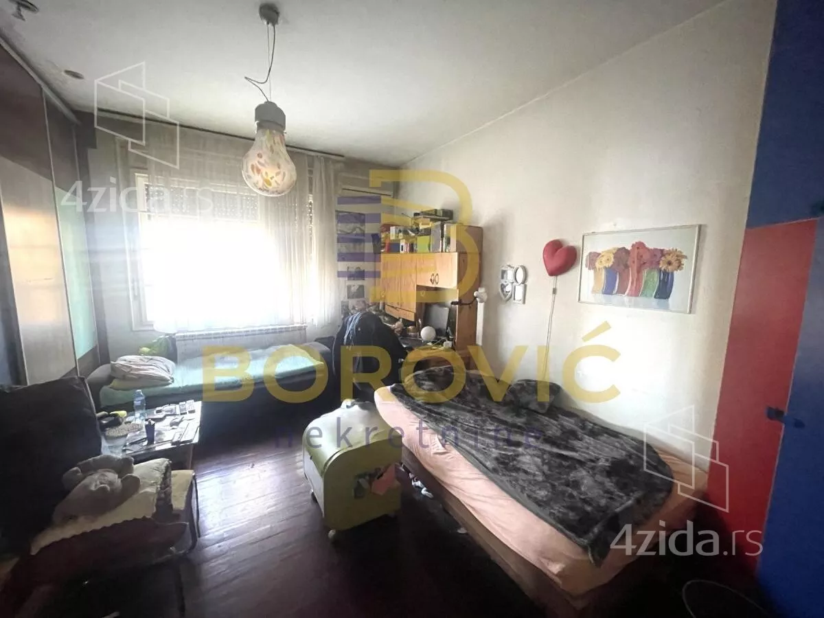 Petosoban stan | 4zida