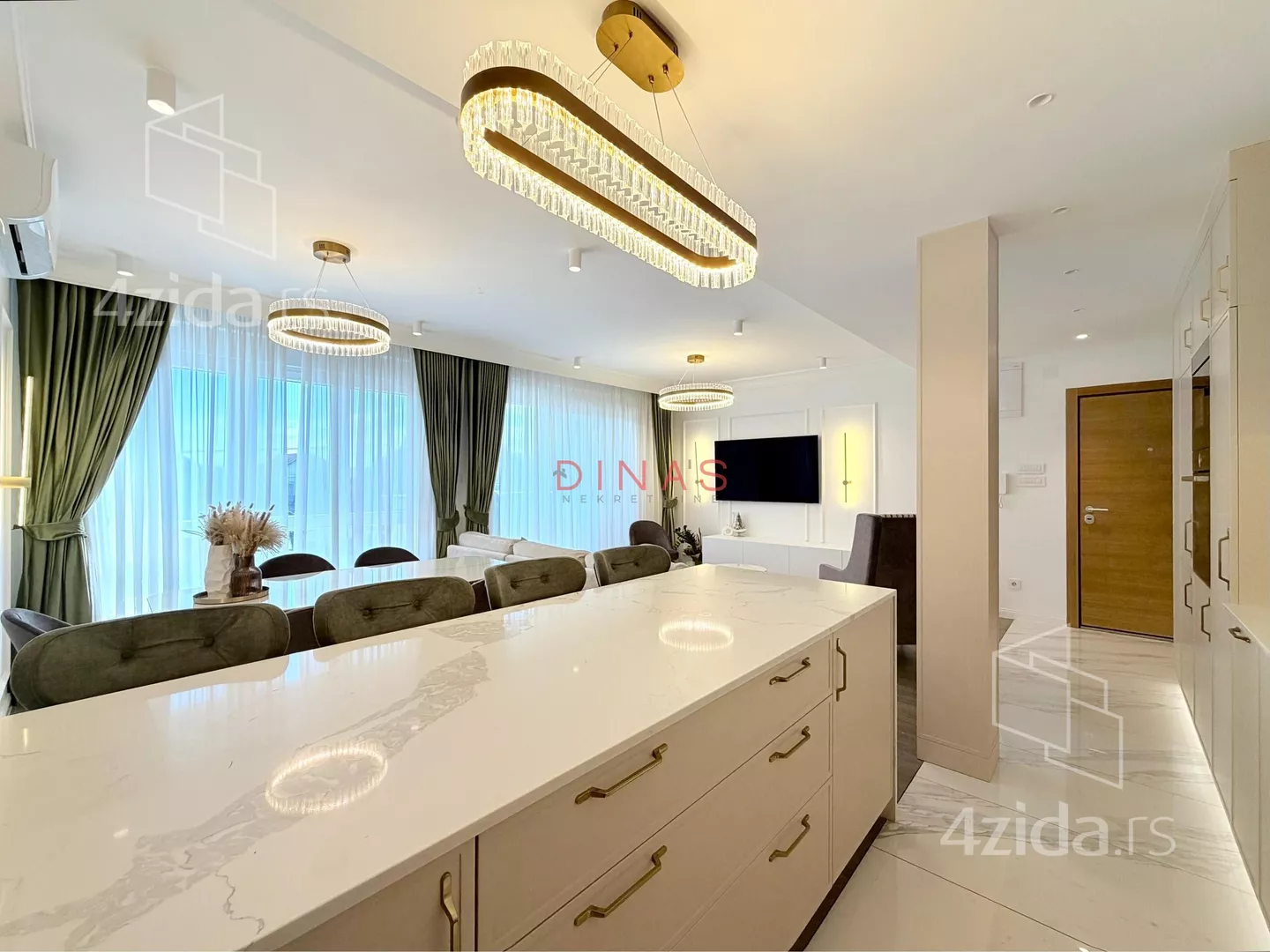 Četvorosoban stan | 4zida