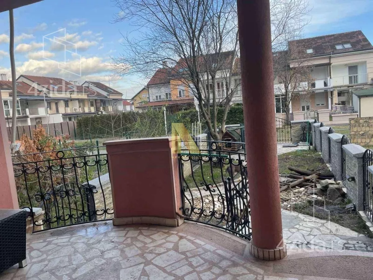 Kuća | 4zida