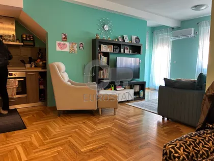 Vojvode Vlahovića | 4zida.rs