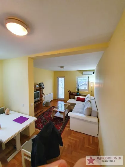 Ladne vode | 4zida.rs