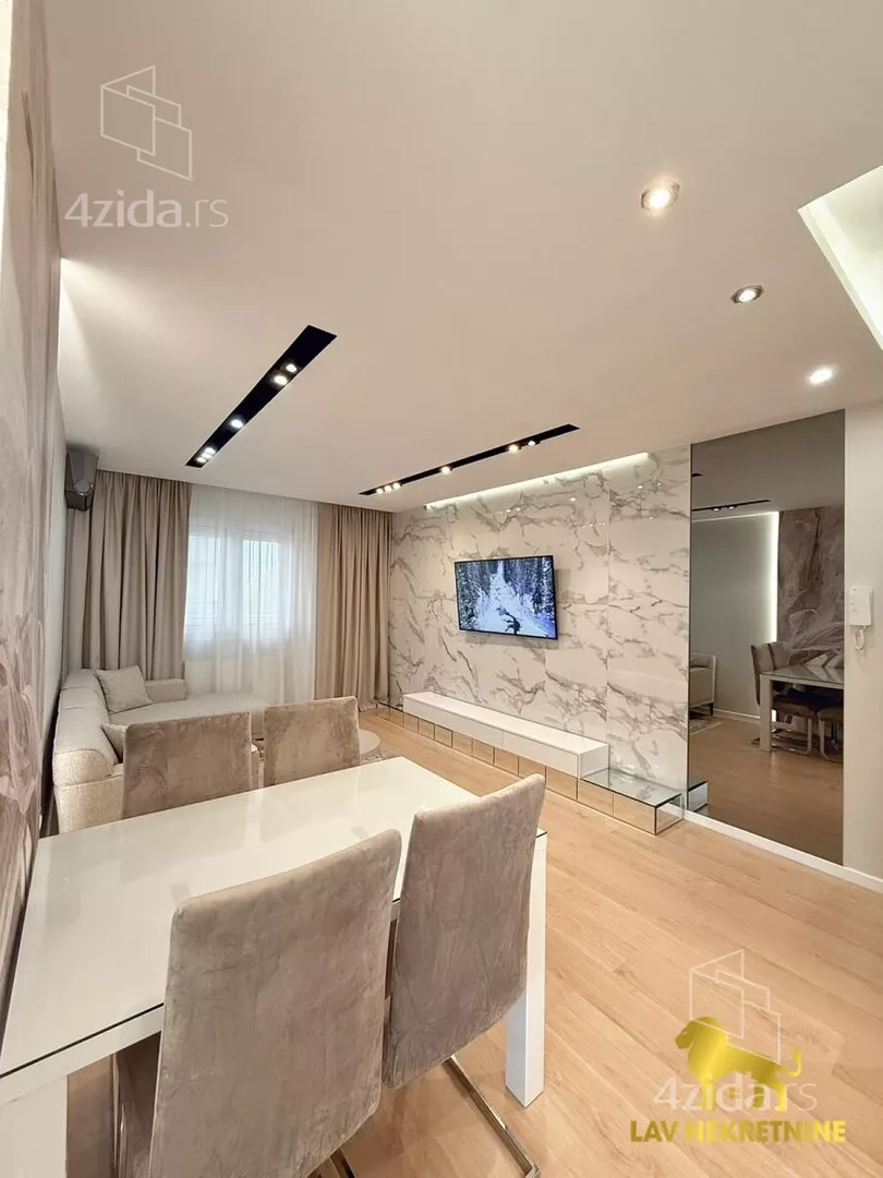 Troiposoban stan | 4zida