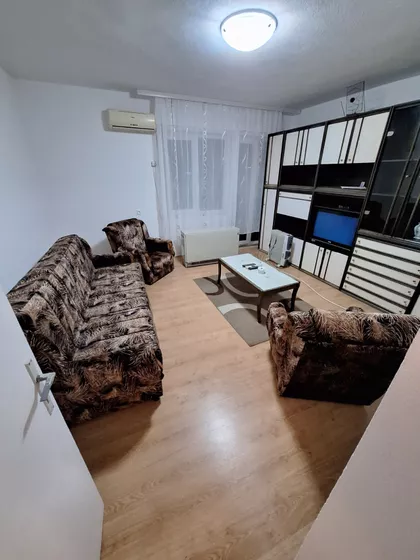 Paje Jovanovića 11 | 4zida.rs