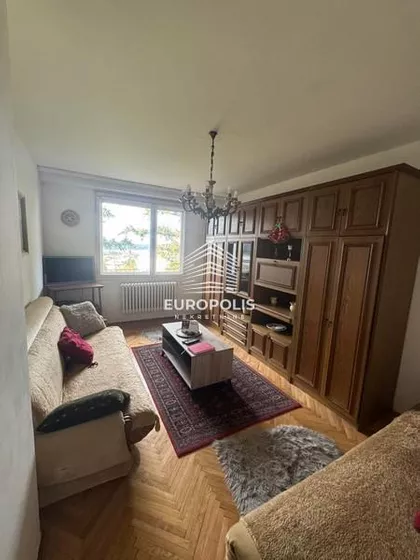 Darinke Radović | 4zida.rs