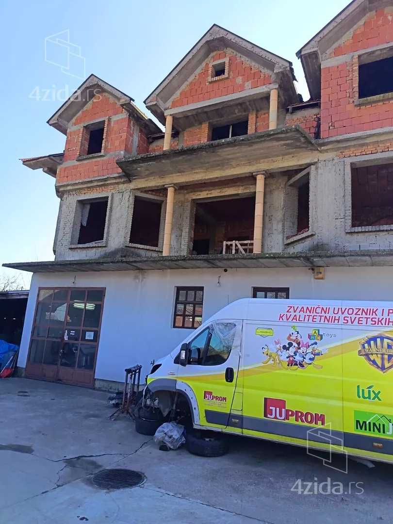 Poslovni prostor | 4zida