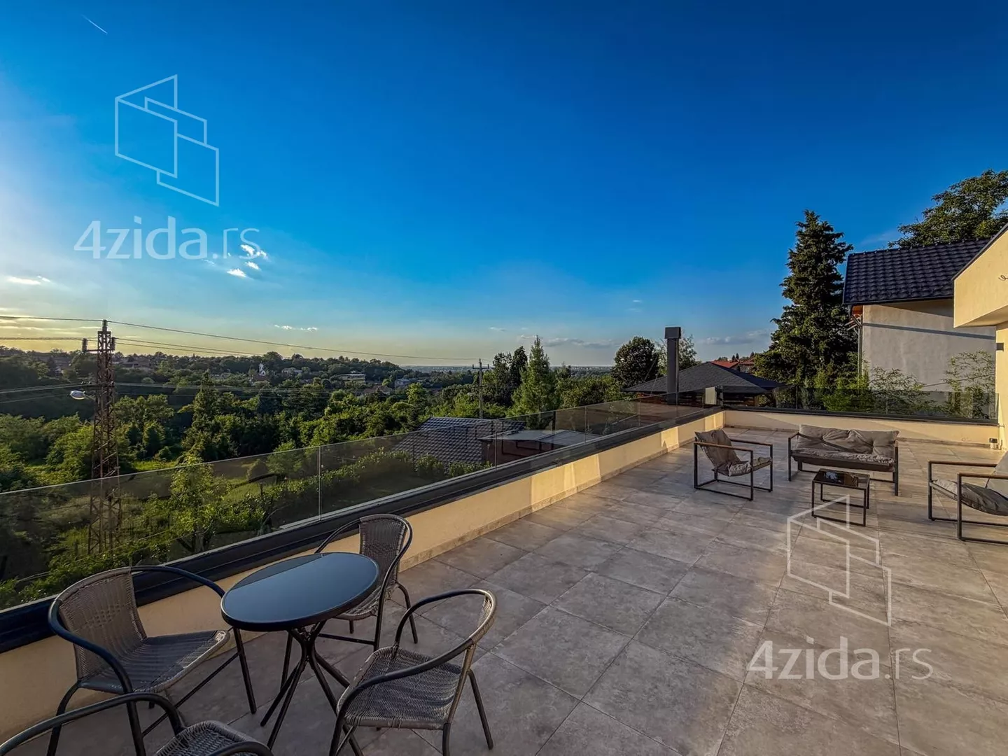 Kuća | 4zida