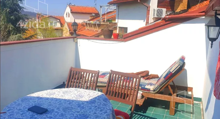 Petosoban stan | 4zida