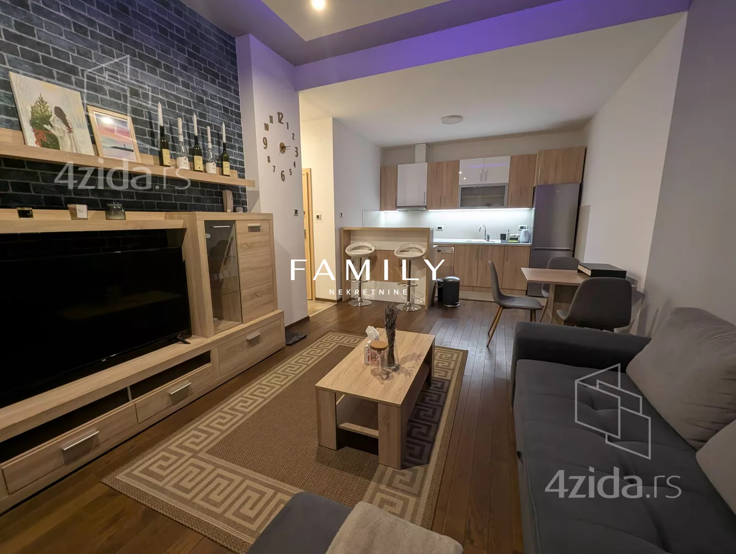 Jednoiposoban stan | 4zida