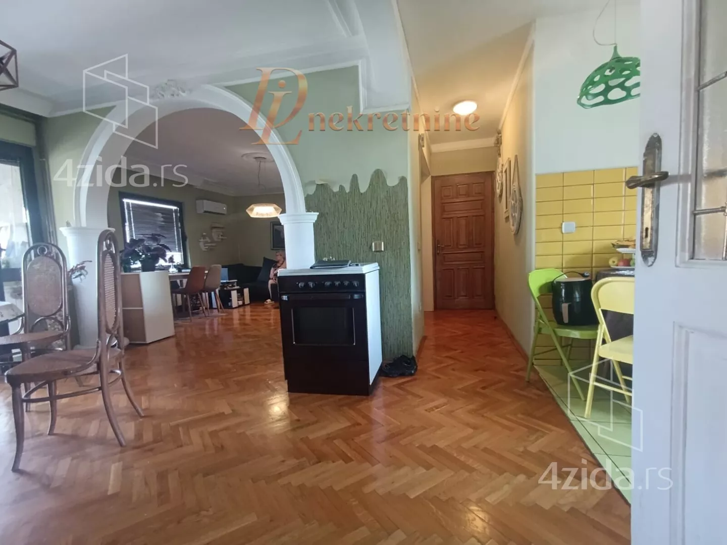 Četvorosoban stan | 4zida
