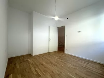 Sazonova | 4zida.rs