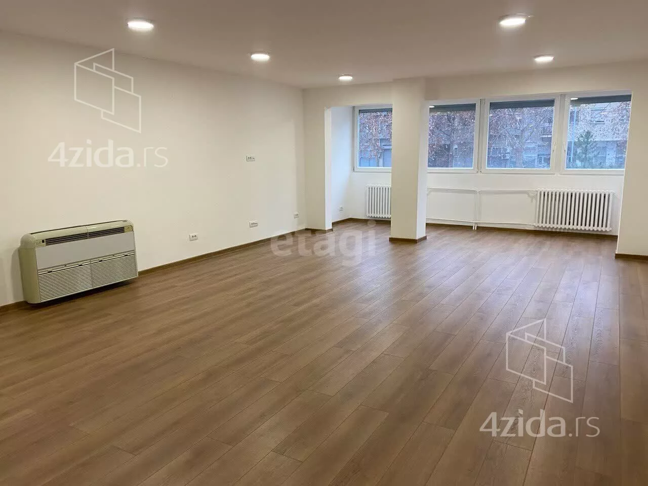 Petosoban stan | 4zida