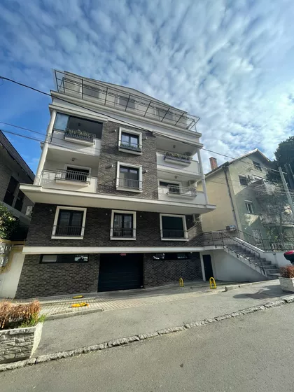 Rajka Od Rasine 9 | 4zida.rs