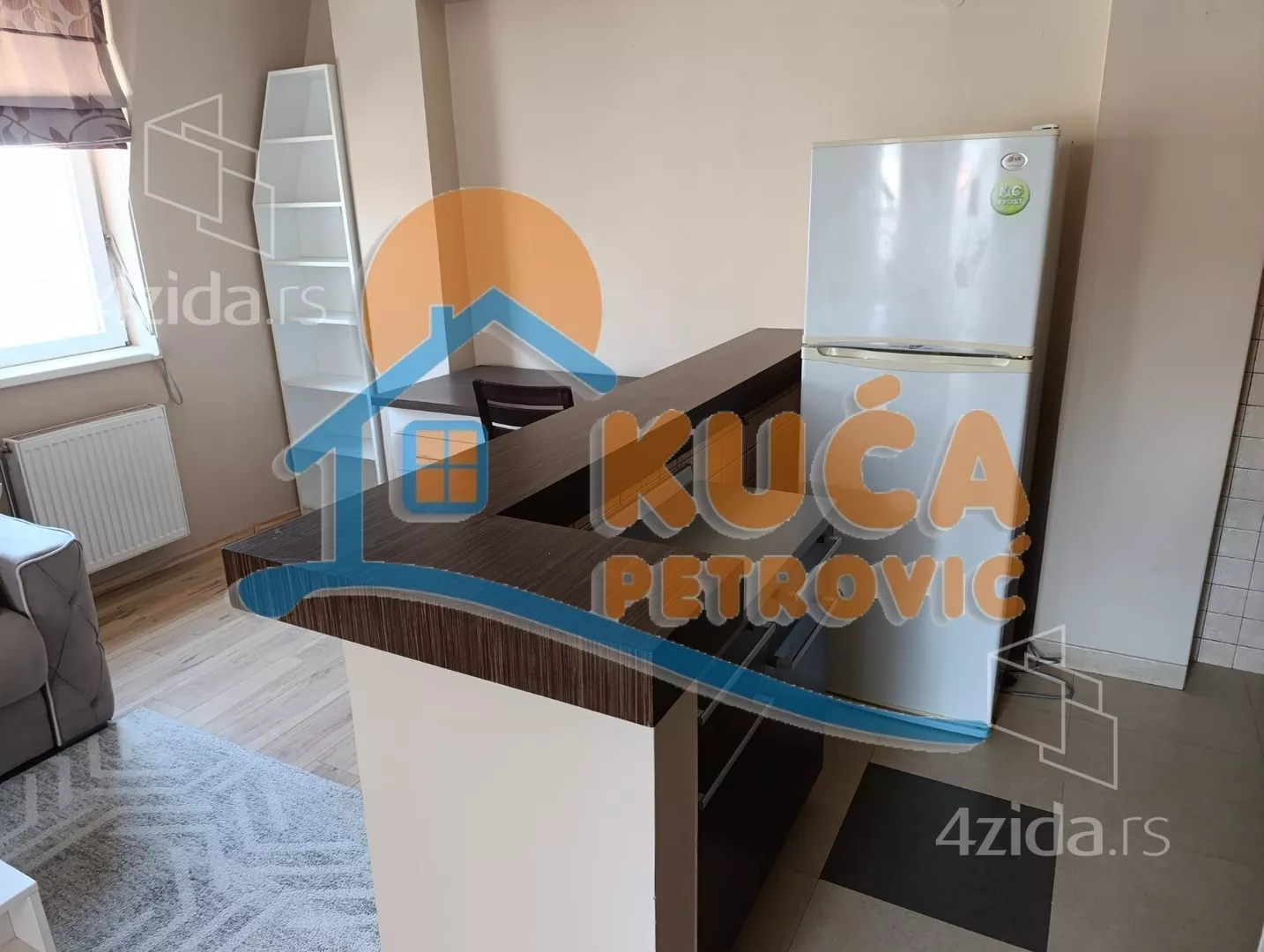 Jednoiposoban stan | 4zida